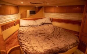 52 feet cruise-Amanostravel-Cruises