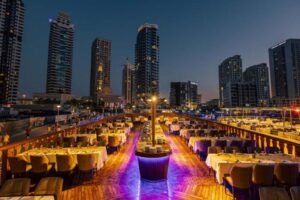 Creek-Dubai-Dinner-amanostravel