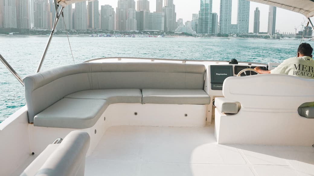 premium-yacht-dubai-boat